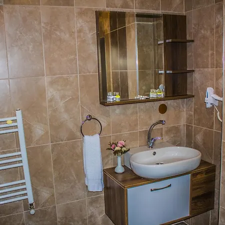 Form Thermal & Kaz Daglari Hotel Gure